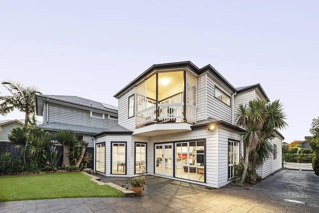 Williamstown 5બેડરૂમ Period Character, Exceptional Space & Family Versatility