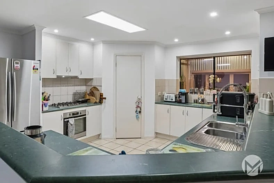 14 Clover Court, Romsey, VIC 3434, 6 રૂમ, 2 બાથરૂમ, House