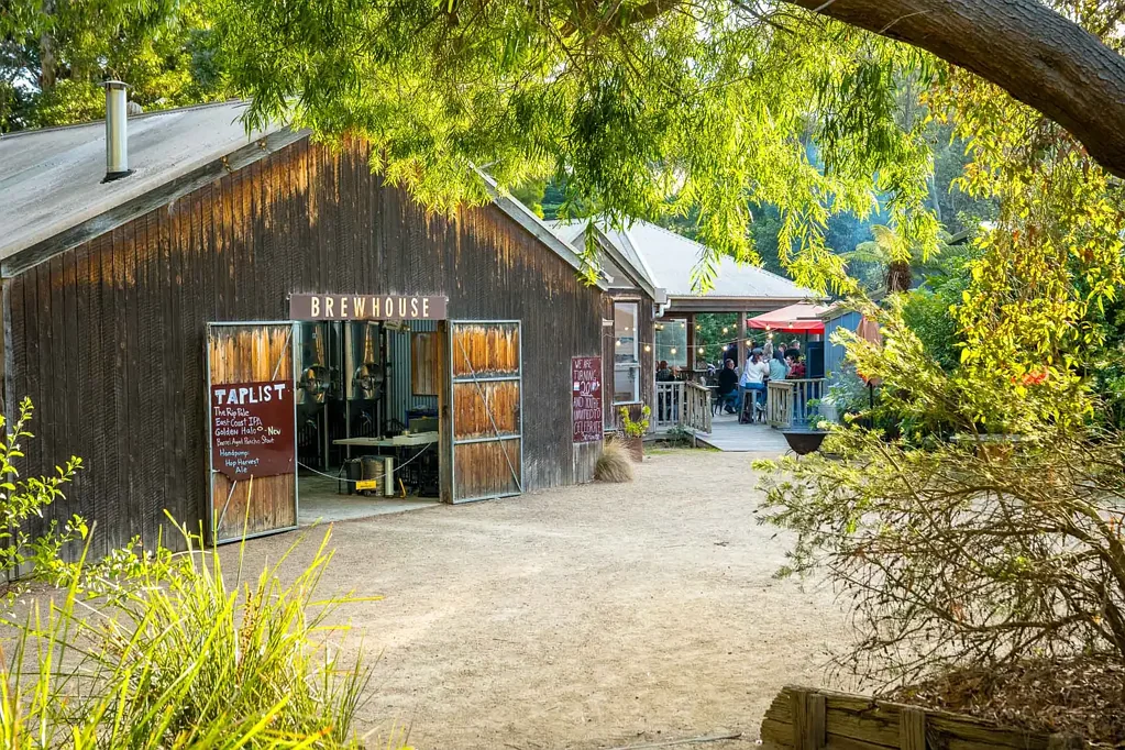 Red Hill 3Kwarto Rare Combination - Home, Brewery & Acreage