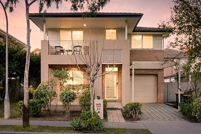 Lidcombe 4房 Lidcombe 中心现代家庭生活与轻松优雅 Modern Family Living & Effortless Elegance in the Heart of Lidcombe