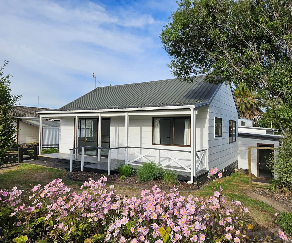 7A Edgewater Parade, Waiuku, Franklin, Auckland