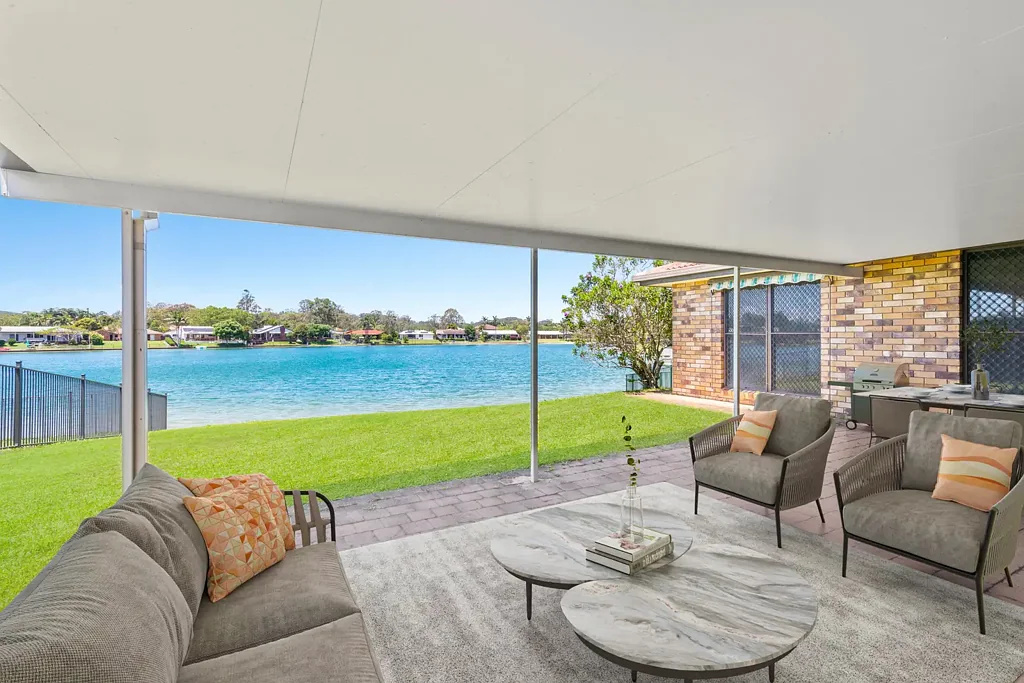 Currumbin Waters 4ห้องนอน SOLD UNDER THE HAMMER!