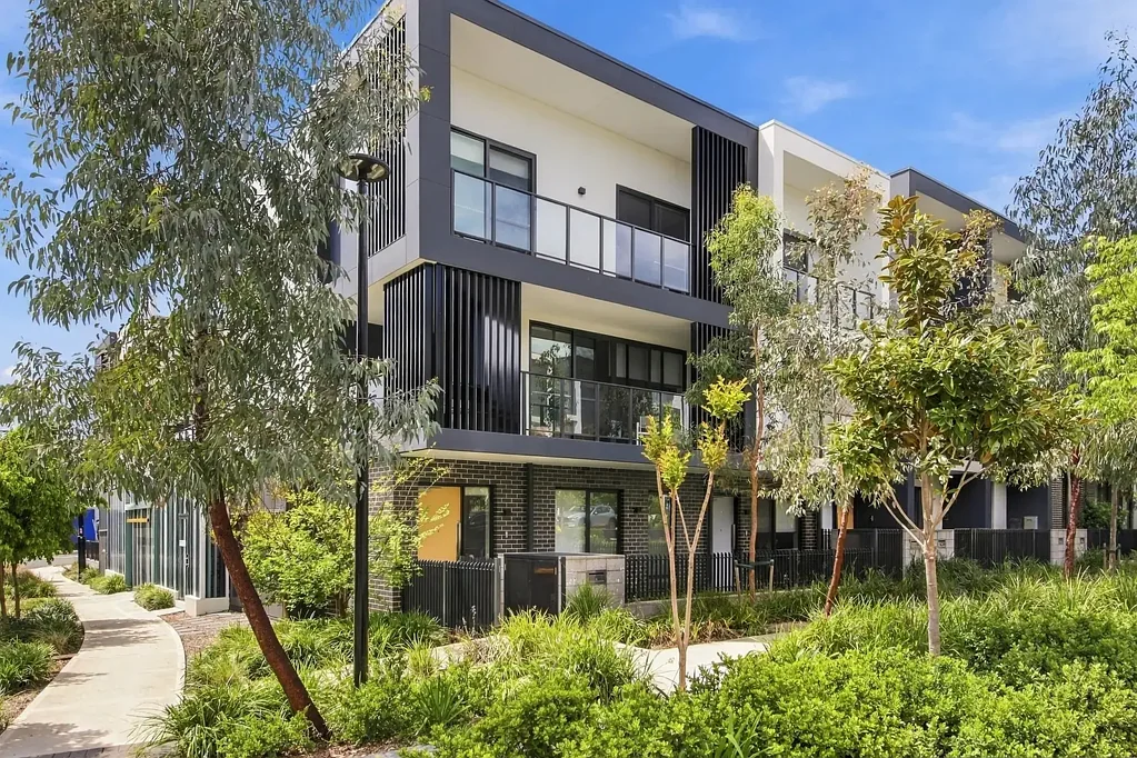 Edmondson Park 4कमरा SPACIOUS FAMILY HOME