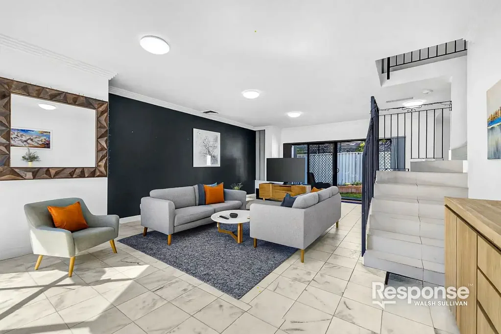 Baulkham Hills 8Kwarto Two Duplexes in One - Ideal for Investors or Large Families