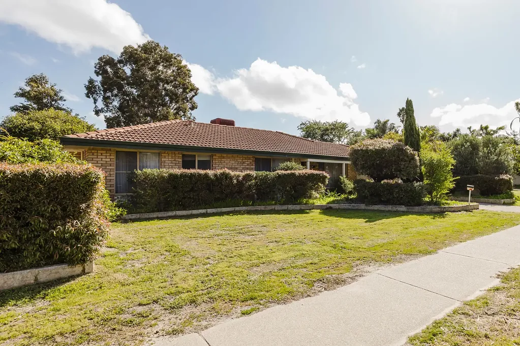 128 Kingfisher Avenue, Ballajura, WA 6066