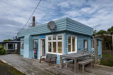 Kaka Point 3房  Kaka Point - a true-blue kiwiana crib