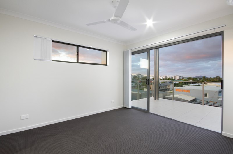 57-59 BEACH PDE, MAROOCHYDORE QLD 4558, 0房, 0浴, Unit