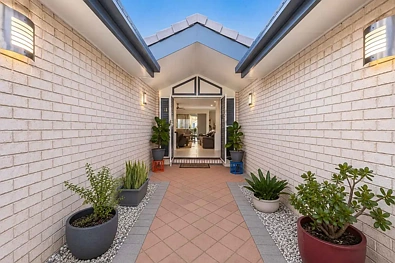 Avoca 4 Bedroom Avoca Family Living with a Splash of Something Special