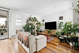 304/93-95 Holmes Street, Brunswick