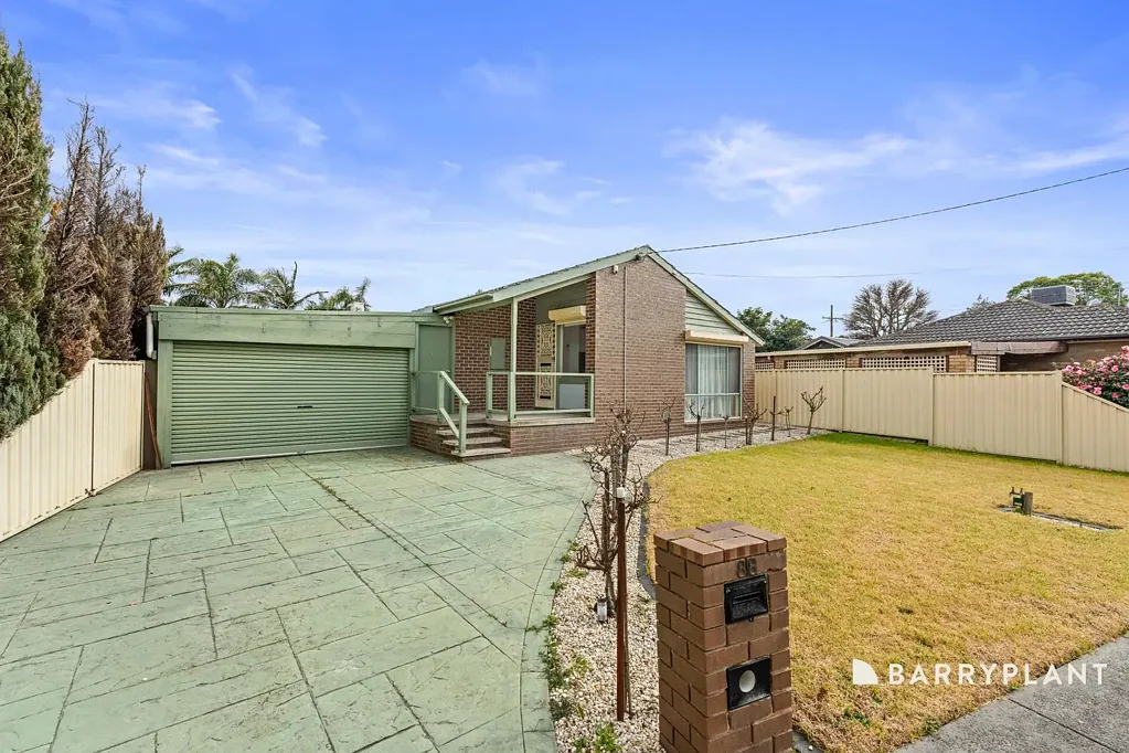 Spacious Family Home with Fantastic Indoor & Outdoor Living!