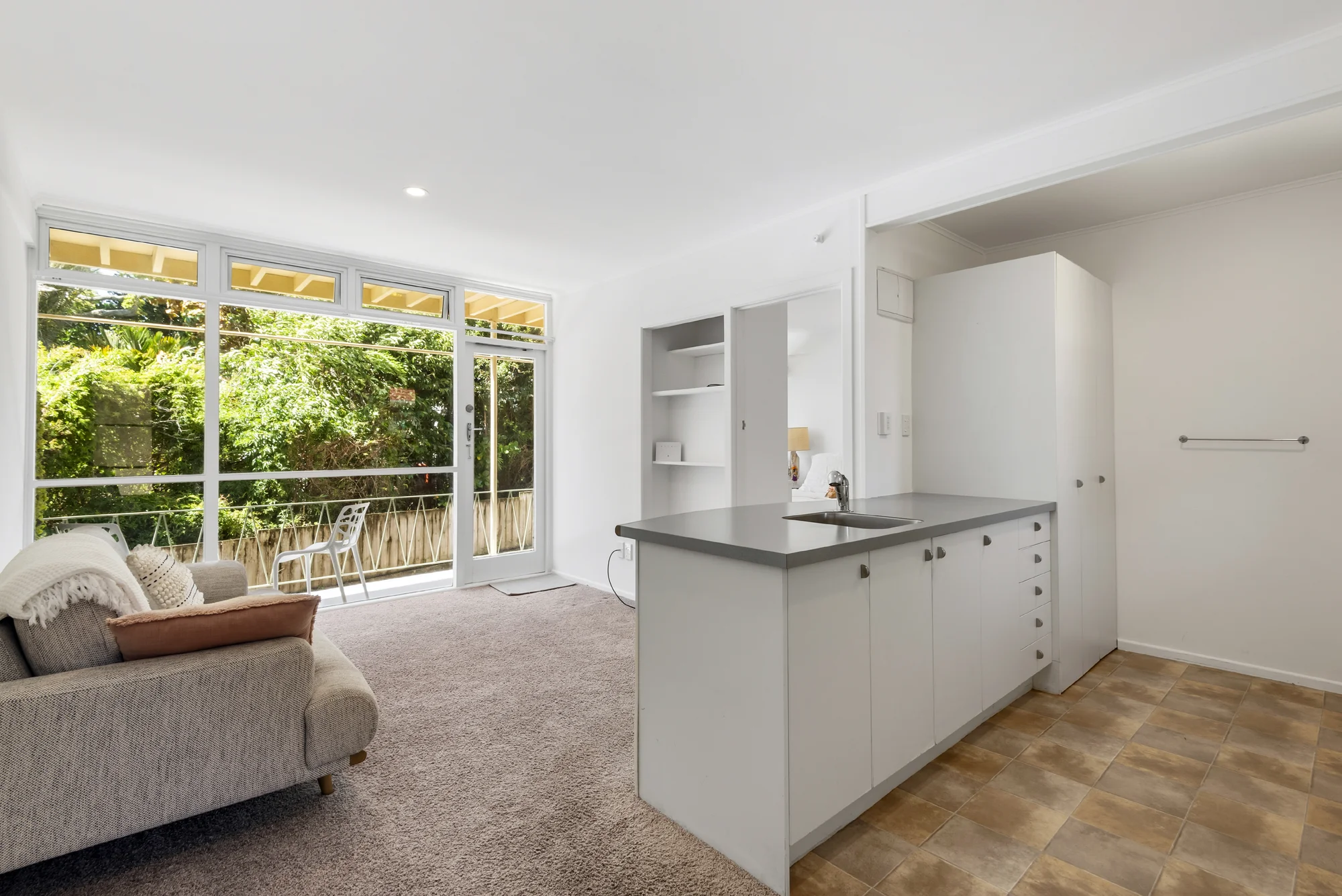 Devonport 1chambre Bargain in Central Cheltenham!