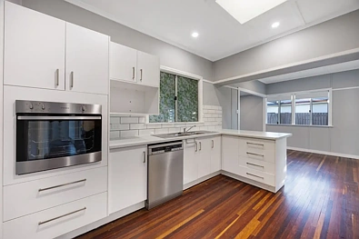 43 Higgins Street, West Gladstone, QLD 4680, 3 Bedrooms, 1 Bathrooms, House