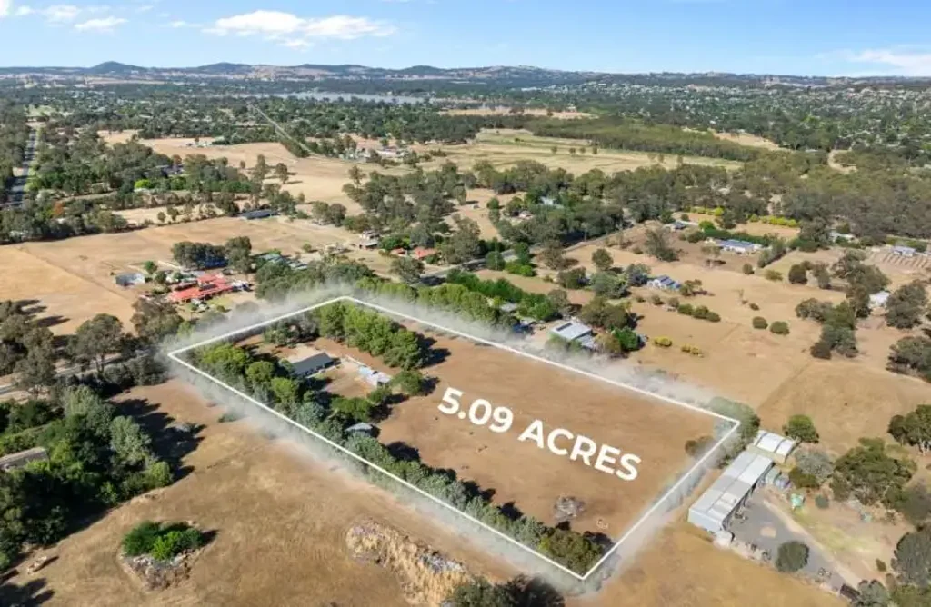 17 Kyeamba Avenue, Lake Albert, NSW 2650