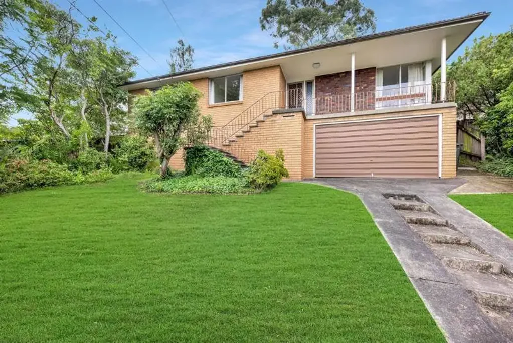 Baulkham Hills 3部屋 POSITION PLUS POTENTIAL!