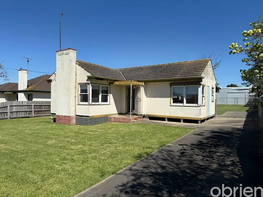 East Bairnsdale 2Kwarto A Great First Home with Space to Grow. Can You Picture It?