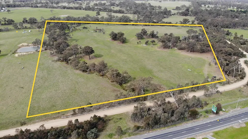 Elphinstone  40 Acres with Approved Planning Permit
