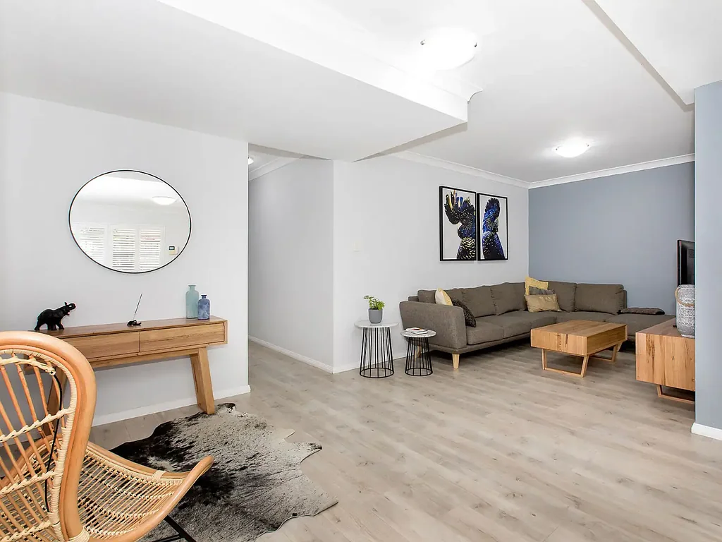 Oversized three bedroom apartment