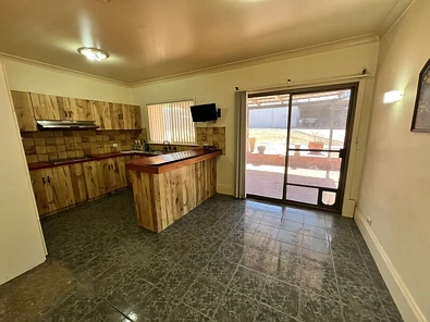 526 Williams Street, Broken Hill, NSW 2880, 3 phòng ngủ, 2 phòng tắm, House