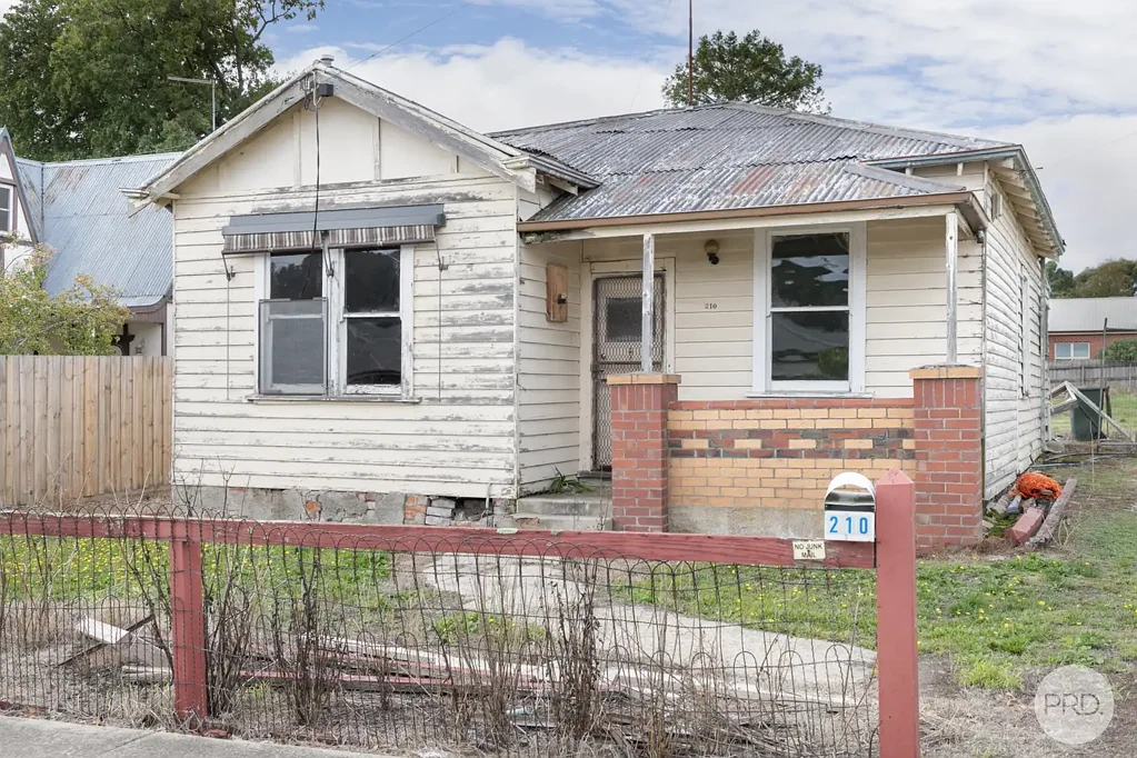 210 Stawell Street North, Brown Hill, VIC 3350