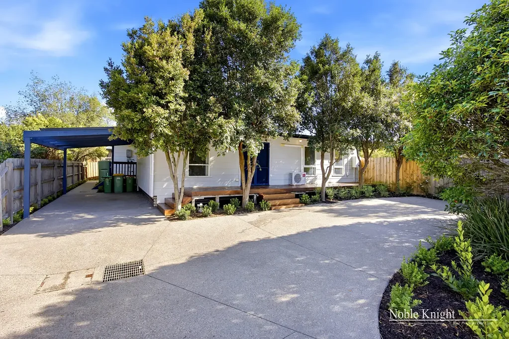 Yarra Glen 4ห้องนอน Neat, Sweet & Full of Potential in the Heart of Yarra Glen
