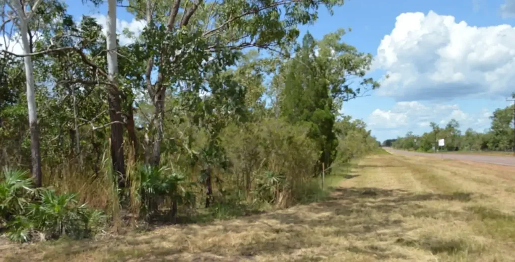 Livingstone Large Land Option close to Highway