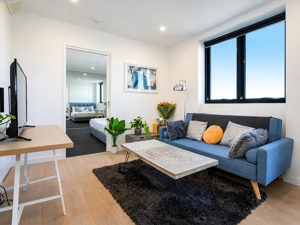 Stylish Living in Southbank - Fully Furnished 1-Bedroom Apartment with Study and Parking!