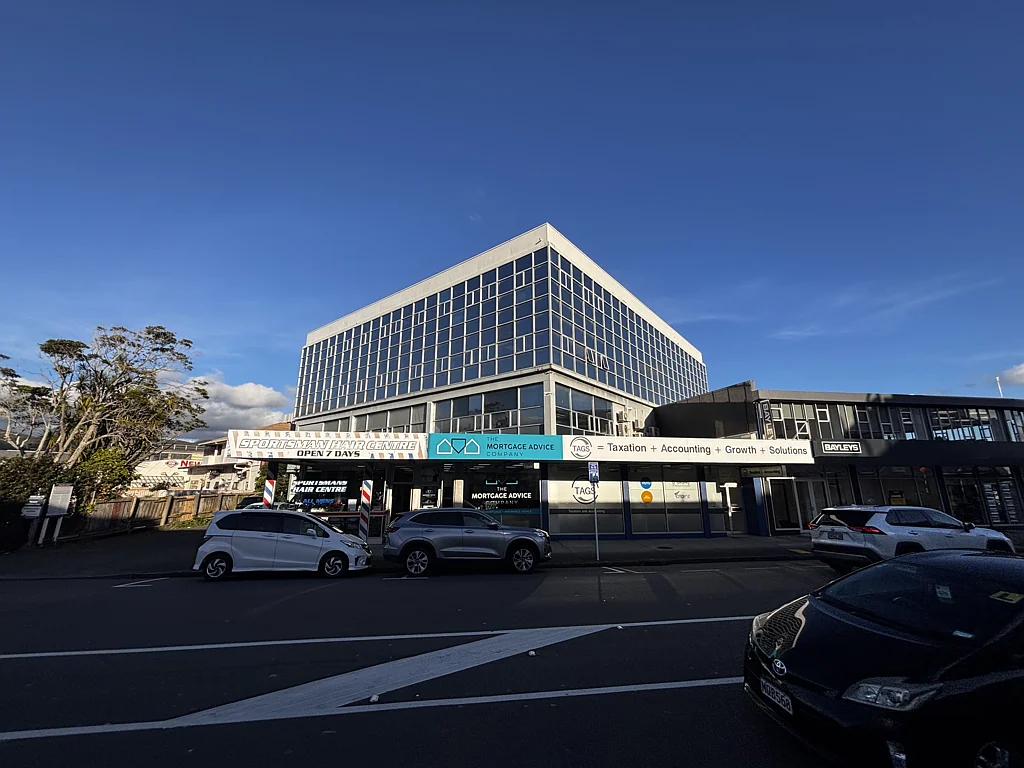 Lower Hutt Pent house in 29 Waterloo Road