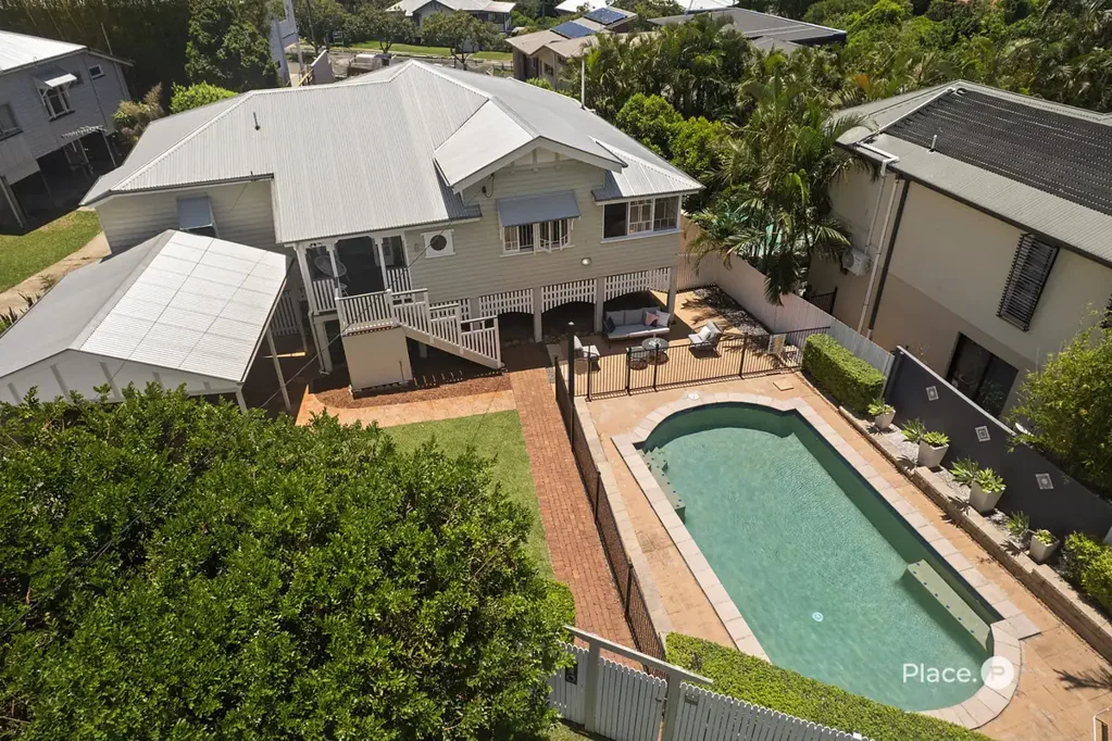 Bardon 4部屋 A Breezy Family Retreat in a Leafy Bardon Pocket