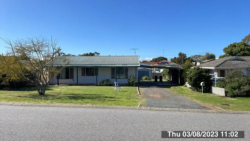AFFORDABLE HOME ON HUGE BLOCK!