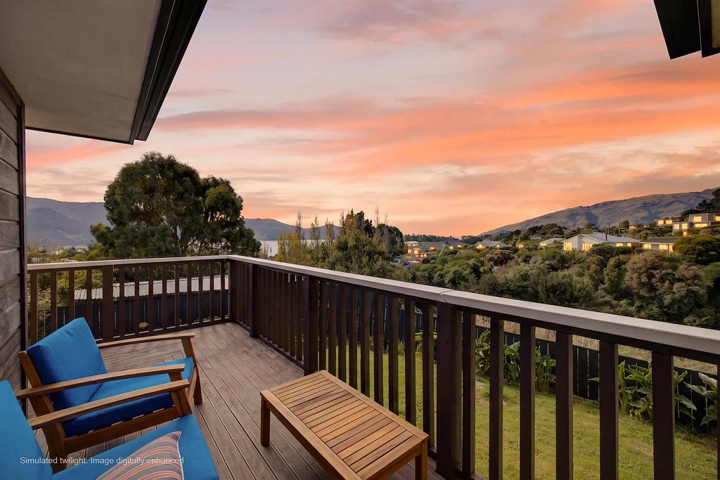 Diamond Harbour 3房  Sun, views and easy living - owners moving on
