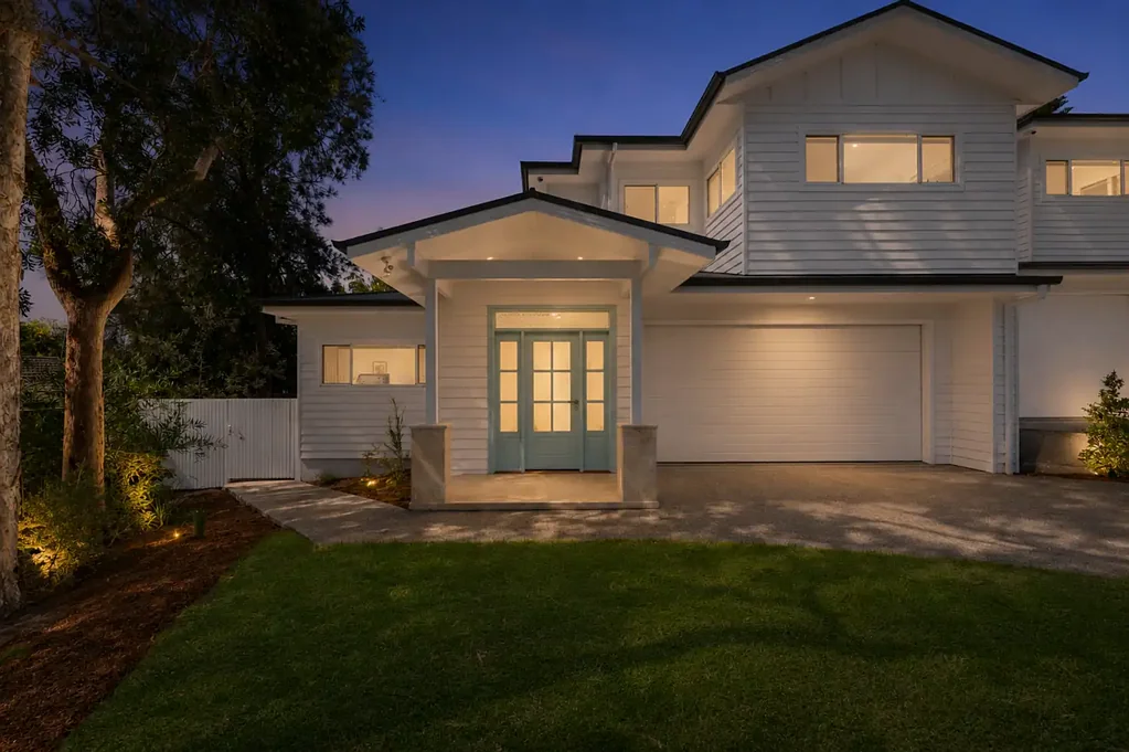 Bateau Bay 4침실 Brand New Bespoke Luxury Home With Everything - Quiet, Private, Low Maintenance & Exclusive