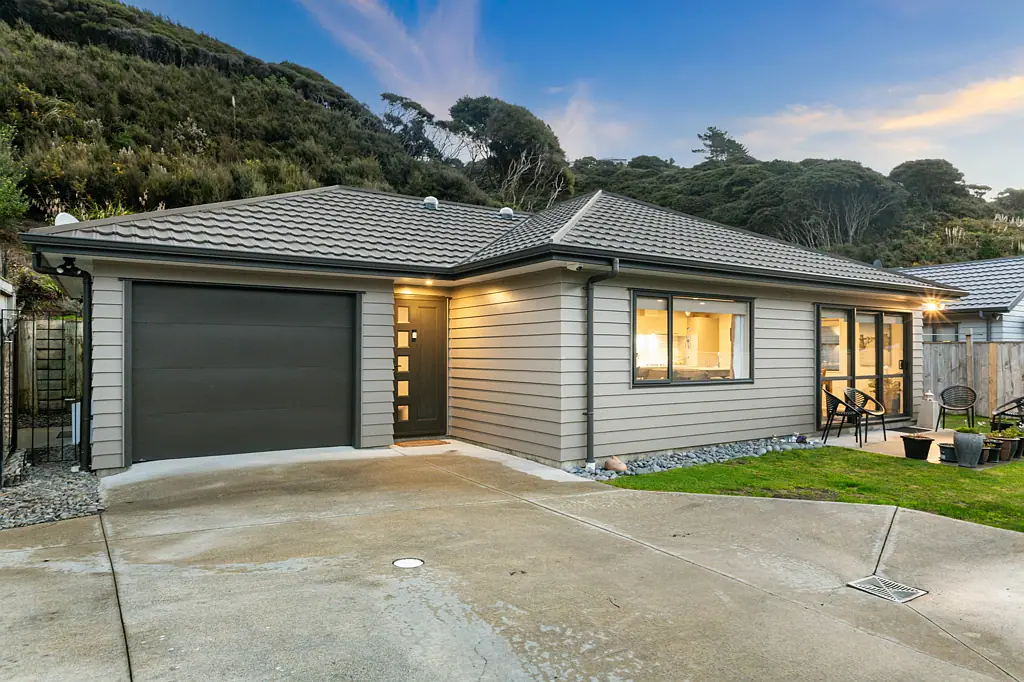 9 Moonsail Drive, Whitby, Porirua, Wellington