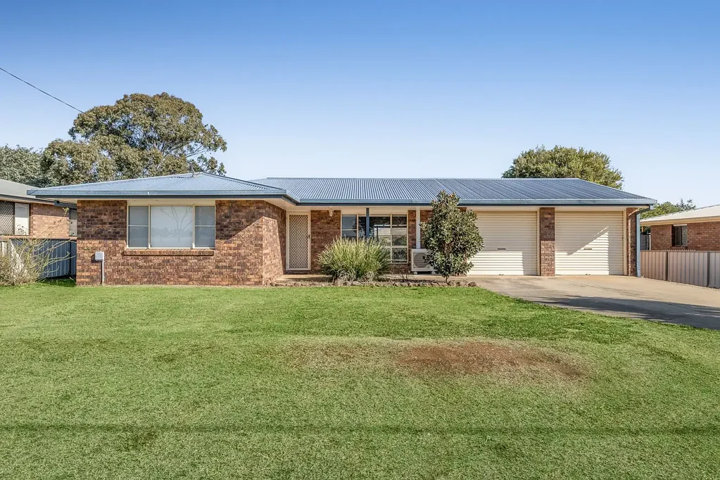 59 Hamlyn Road, Oakey, QLD 4401