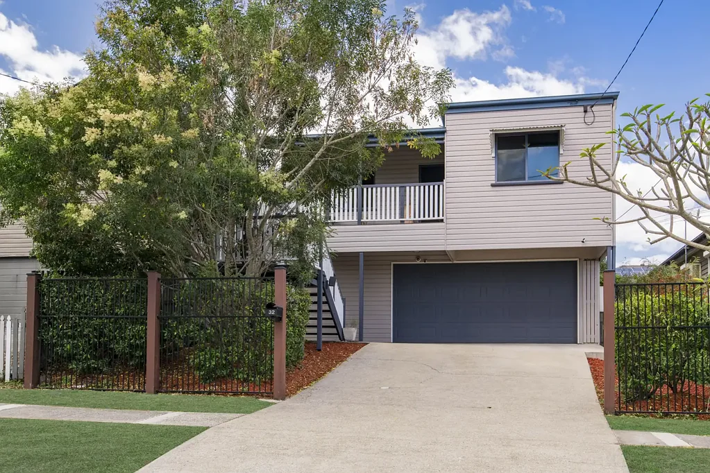 Salisbury 4Phòng ngủ SPACE, SEPARATION AND OUTDOOR LIVING IN A SUPER-CONVENIENT LOCATION