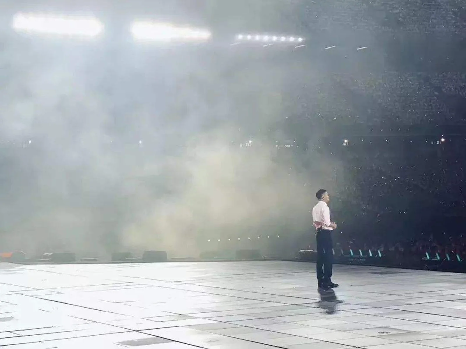 马云卸任演讲全文：我希望换个江湖，后会有期