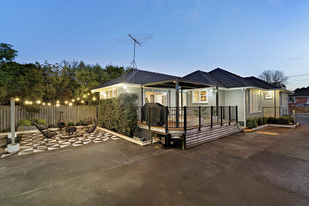 4 Hayman Place, Beach Haven, North Shore City, Auckland