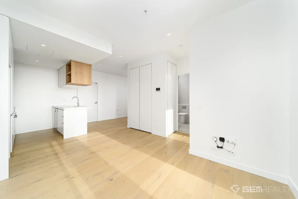 South Melbourne 1房 获奖开发项目 一居室加书房 高端Bosch电器 私人阳台海湾景 禅意花园跑道 步行至市场CBD Stylish One-Bedroom + Study Retreat with Iconic Views & Luxury Amenities
