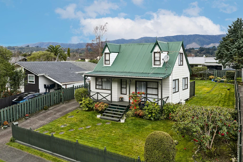 Totara Park 3房  First time ever offered to the market