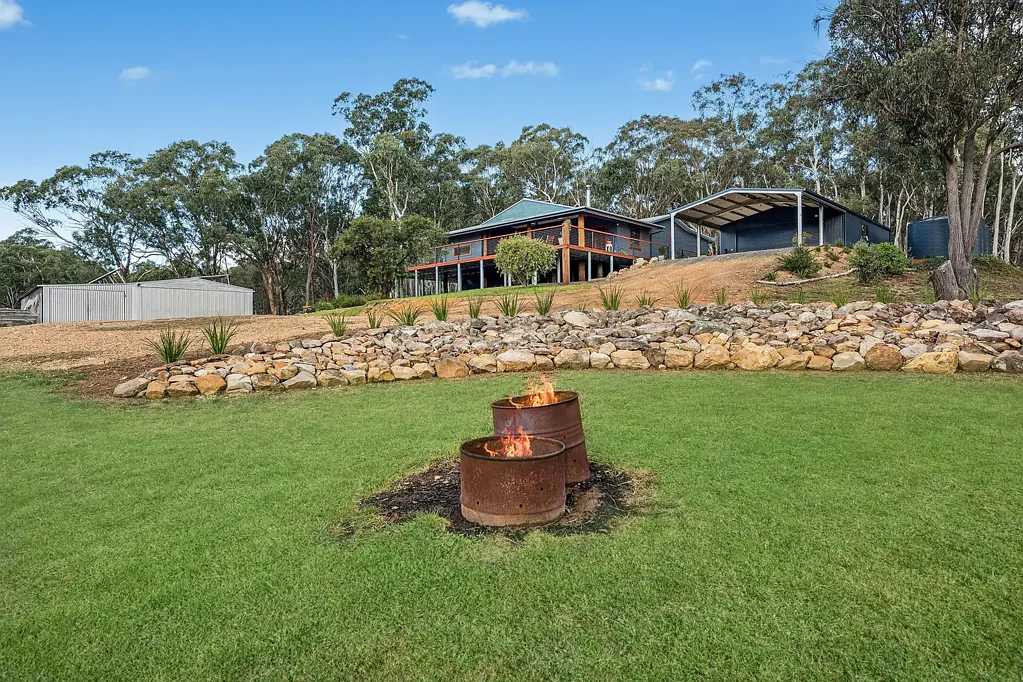 Mudgee  Lifestyle / Tree Change / Getaway Property - 10.18 Ha (25.16 AC) Zoned Large Lot Residential