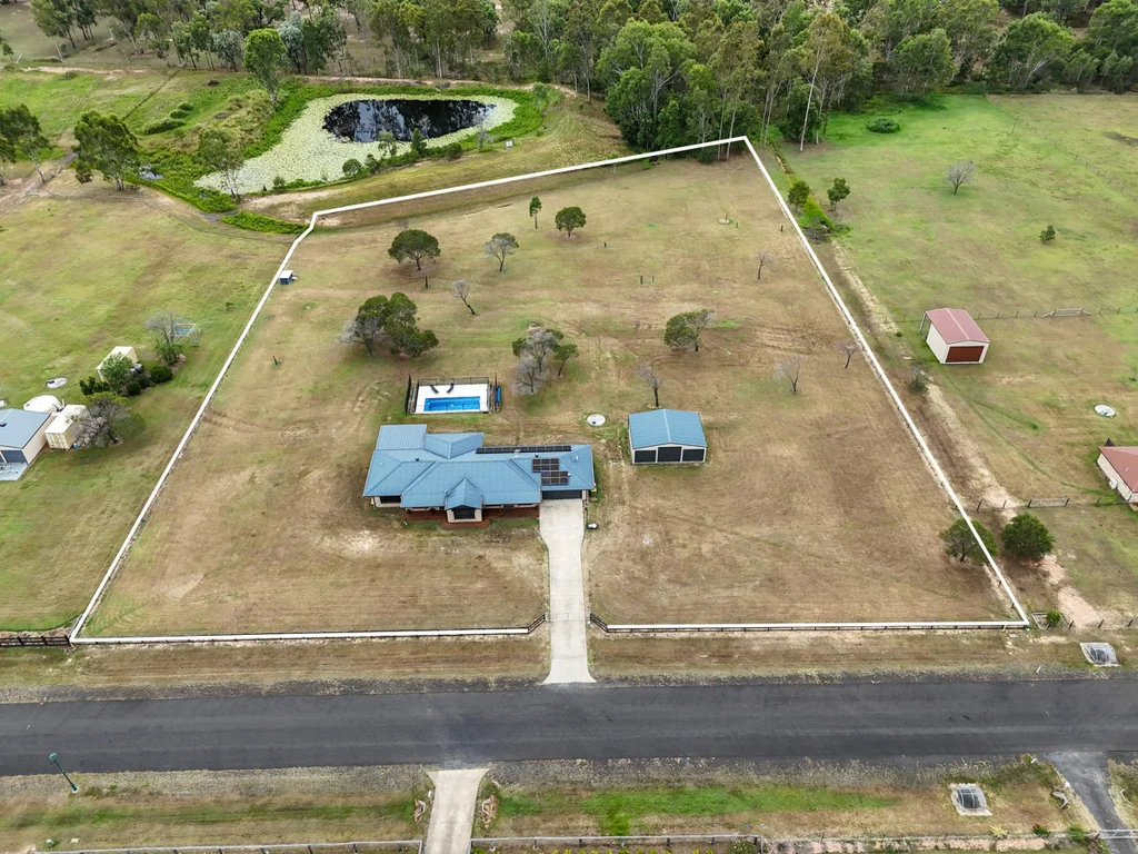16 Jacana Drive, Adare, QLD 4343