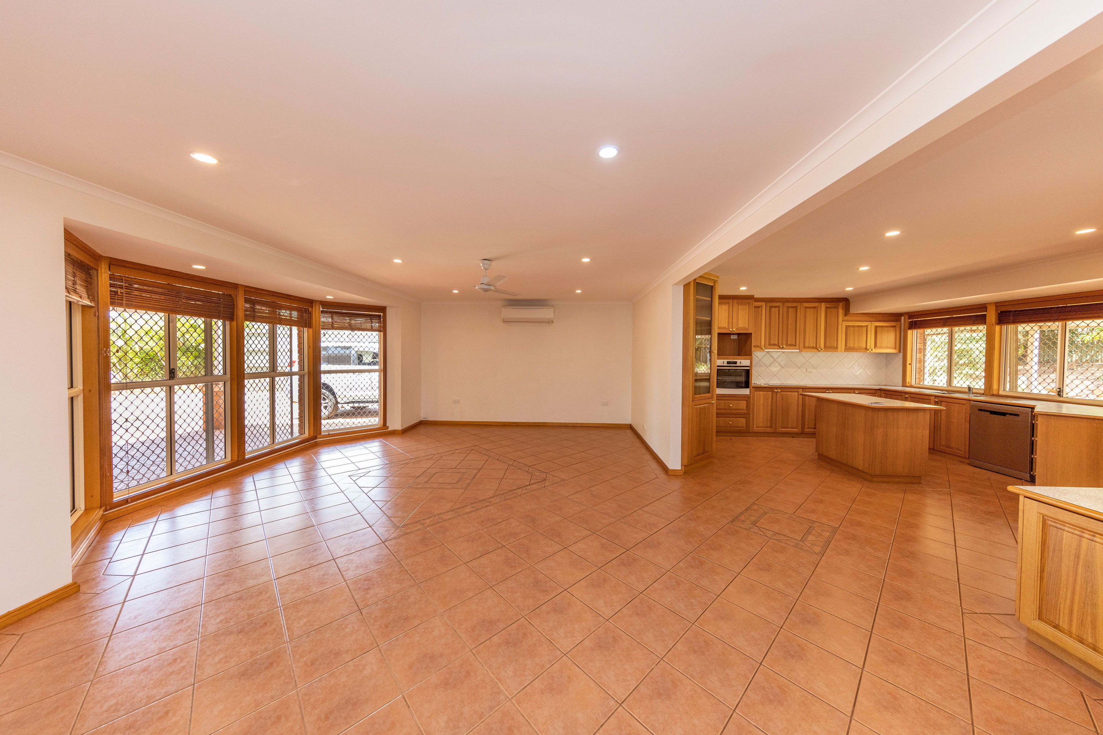 12 FITZROY CR, DAMPIER WA 6713, 0部屋, 0バスルーム, House