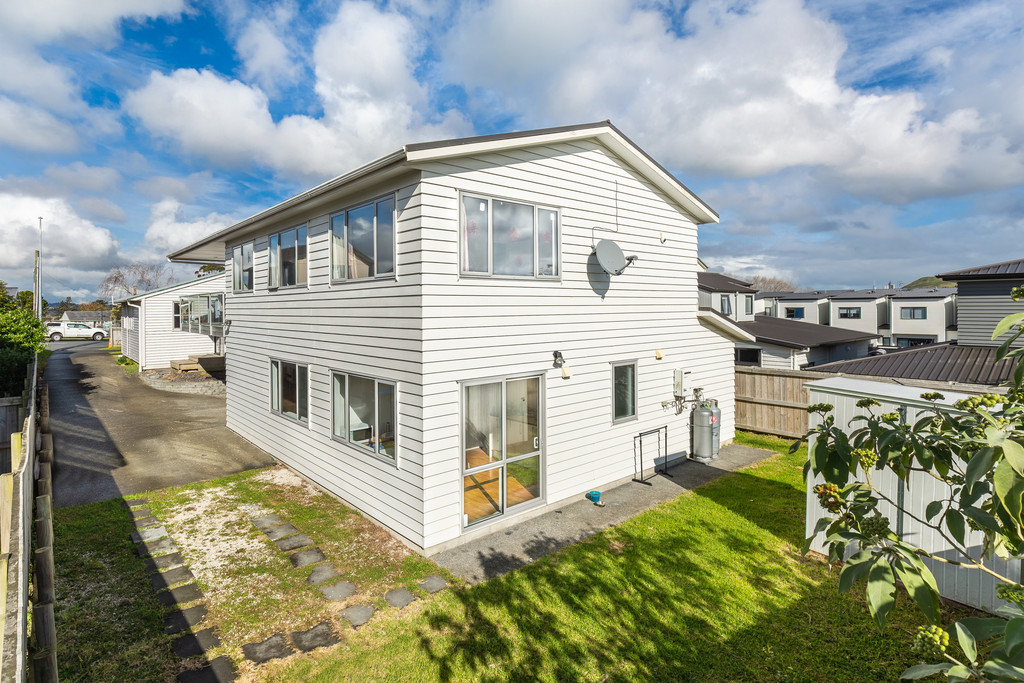 Residential  Mixed Housing Urban Zone