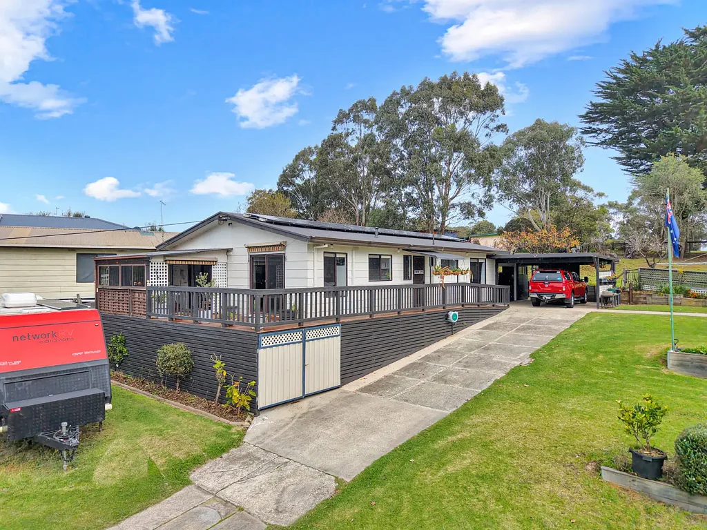 Lakes Entrance 3બેડરૂમ Big on Land. Bigger on Opportunity.