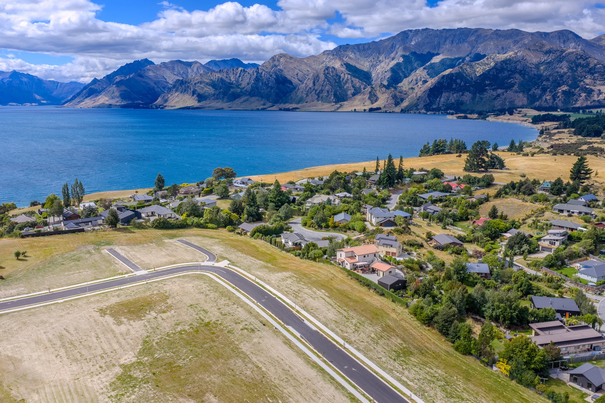 Lake Hawea An Exceptional Section. An Exceptional Opportunity.