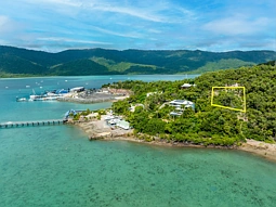 16 Bay Terrace, Shute Harbour