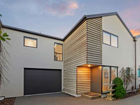Saint Albans 3房  Gorgeous Townhouse - Owners Purchased