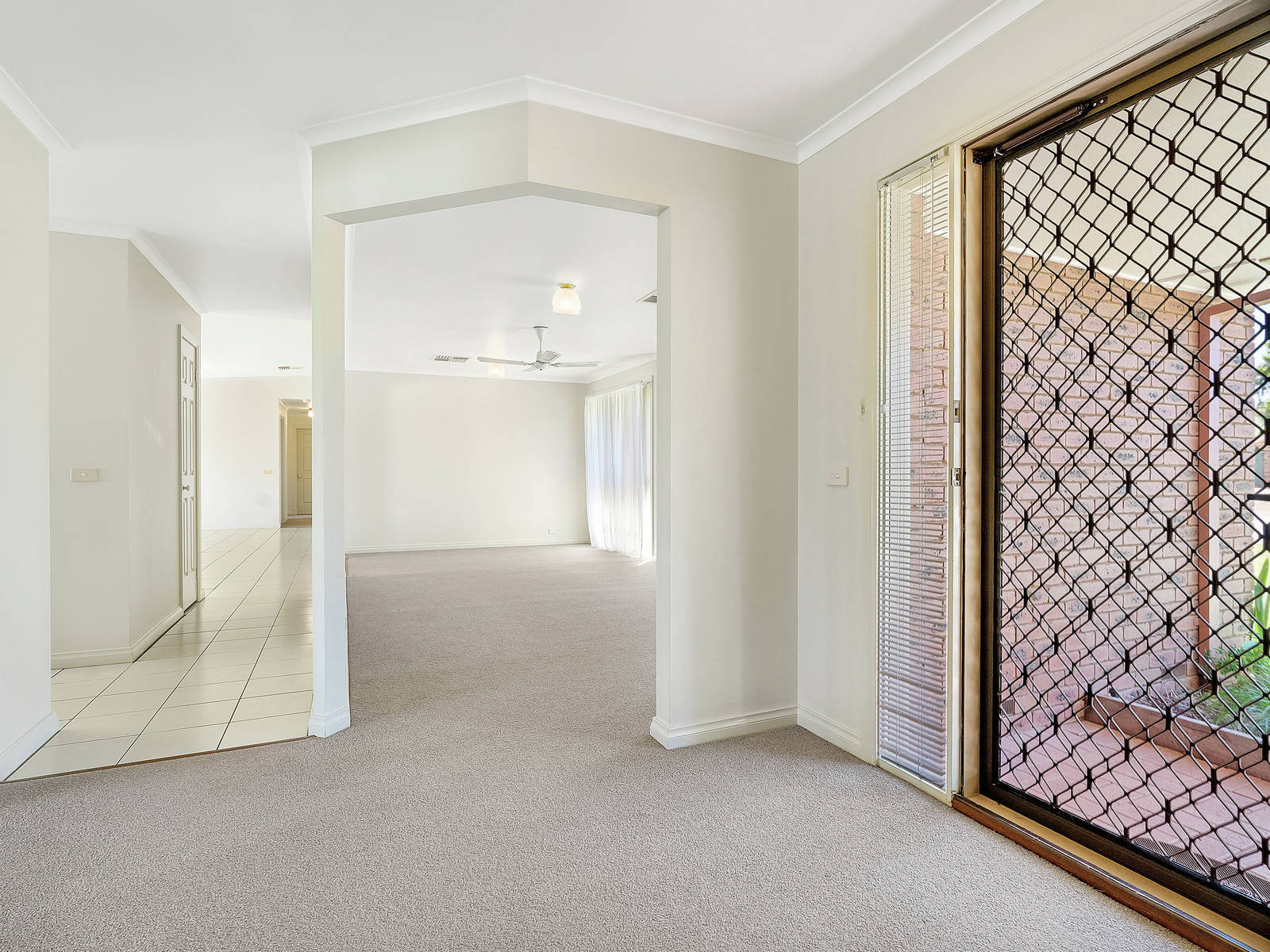 4 WRIGHT ST, GLENROY NSW 2640, 0 Kuwarto, 0 Banyo, House