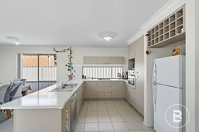 14 STONEHILL DR, MADDINGLEY VIC 3340, 0 Kuwarto, 0 Banyo, House