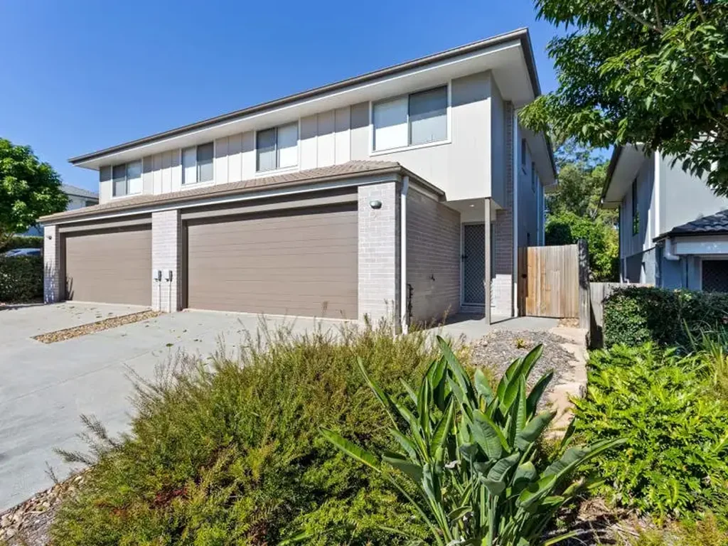 Modern 4 Bedroom Townhouse - Alma Parklands