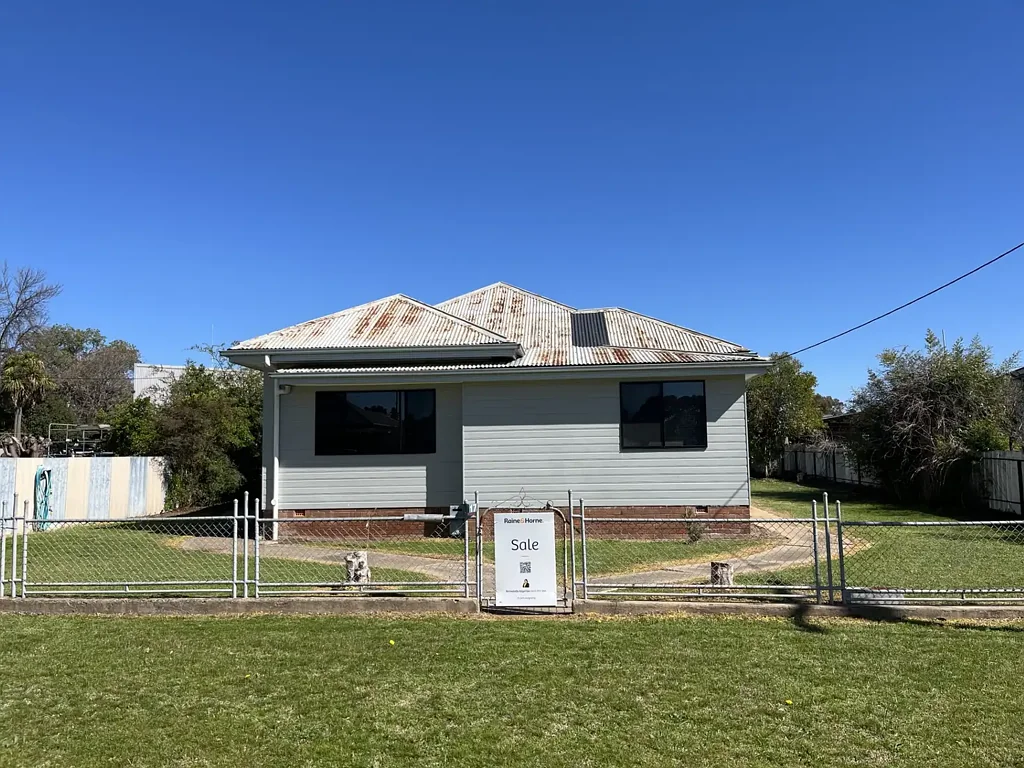 17 Murringo Street, Young, NSW 2594